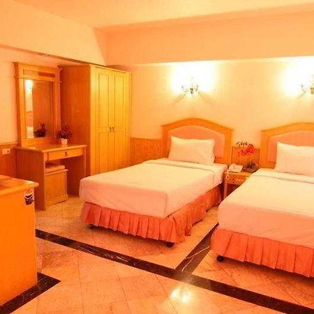 13 Coins Airport Hotel Min Buri Bangkok Luaran gambar
