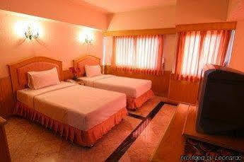 13 Coins Airport Hotel Min Buri Bangkok Luaran gambar